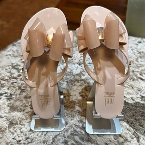 Mel dreams by Melissa flip flops